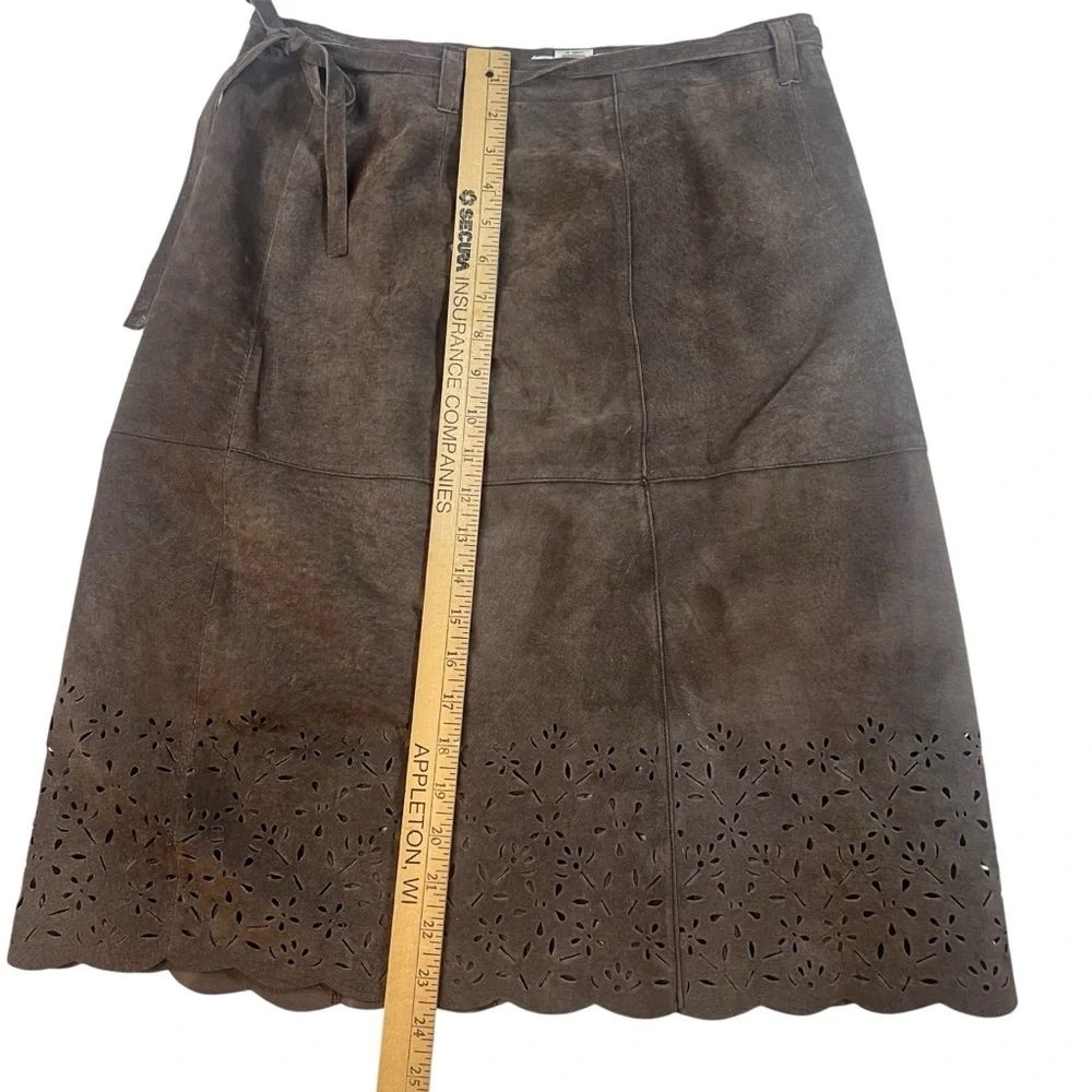 ISAAC MIZRAHI for Target | Suede Leather Skirt Size 6 - Picture 7 of 10